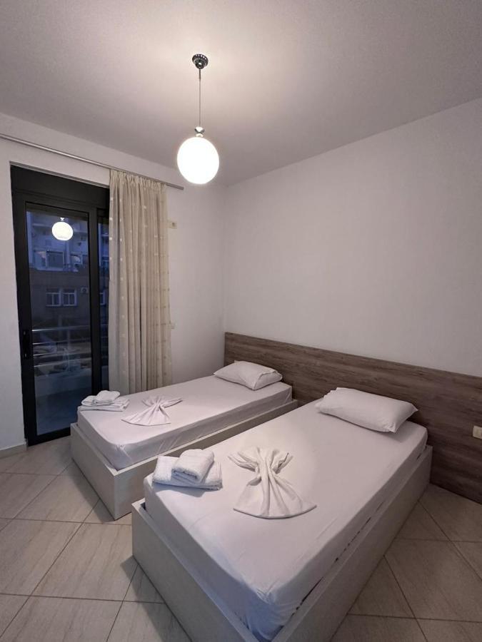 Payo Apartments Sarandë Exterior foto